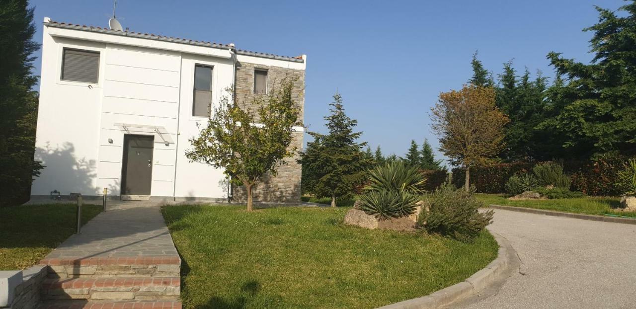 Sunny Sani Luxury Villas Exterior photo
